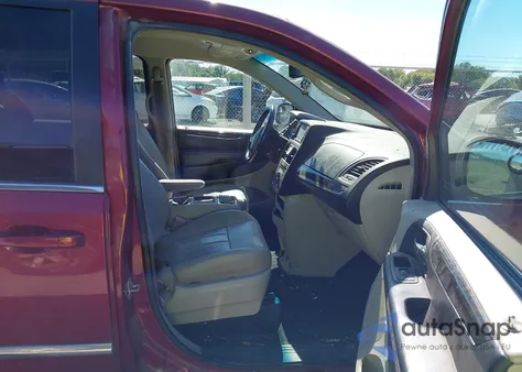 2013 Chrysler Town & Country Touring из США, поврежденный, VIN 2C4RC1BG0DR528986